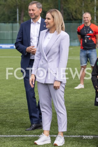  23.08.2025 TARNOBRZEG <br />
WIZYTA PIERWSZEJ DAMY MARTY NAWROCKIEJ W TARNOBRZEGU<br />
UDZIAL W IV PODKARPACKIM FESTIWALU PILKI NOZNEJ KOBIECEJ <br />
N/Z MARTA NAWROCKA<br />
 