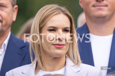  23.08.2025 TARNOBRZEG <br />
WIZYTA PIERWSZEJ DAMY MARTY NAWROCKIEJ W TARNOBRZEGU<br />
UDZIAL W IV PODKARPACKIM FESTIWALU PILKI NOZNEJ KOBIECEJ <br />
N/Z MARTA NAWROCKA<br />
 