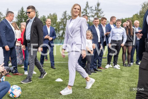  23.08.2025 TARNOBRZEG <br />
WIZYTA PIERWSZEJ DAMY MARTY NAWROCKIEJ W TARNOBRZEGU<br />
UDZIAL W IV PODKARPACKIM FESTIWALU PILKI NOZNEJ KOBIECEJ <br />
N/Z MARTA NAWROCKA<br />
 