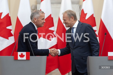  25.08.2025 WARSZAWA<br />
SPOTKANIE PREMIEROW POLSKI I KANADY<br />
N/Z DONALD TUSK MARK CARNEY<br />
 
