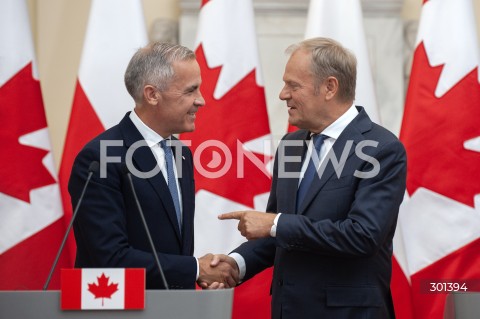  25.08.2025 WARSZAWA<br />
SPOTKANIE PREMIEROW POLSKI I KANADY<br />
N/Z DONALD TUSK MARK CARNEY<br />
 