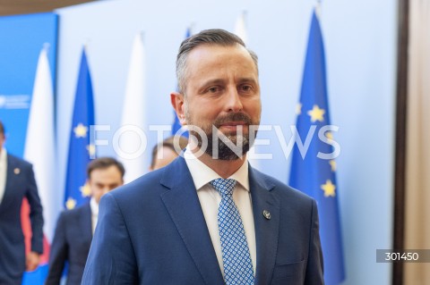  27.08.2025 WARSZAWA<br />
KONFERENCJA MINISTROW PO RADZIE GABINETOWEJ <br />
N/Z WLADYSLAW KOSINIAK KAMYSZ<br />
 