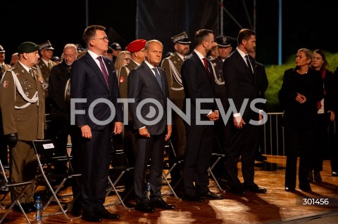  01.09.2025 GDANSK<br />
OBCHODY 86. ROCZNICY WYBUCHU II WOJNY SWIATOWEJ NA WESTERPLATTE W GDANSKU<br />
N/Z SZYMON HOLOWNIA DONALD TUSK<br />
 