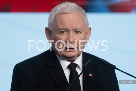 Konferencja prasowa prezesa PiS Jarosława Kaczyńskiego w Warszawie