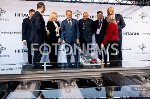  23.09.2025 GDANSK<br />
WIZYTA PREMIERA DONALDA TUSKA NA TARGACH TRAKO W GDANSKU<br />
N/Z DONALD TUSK WYSTAWA HITACHI<br />
 