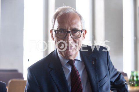  24.09.2025 WARSZAWA SEJM <br />
DZIEN W SEJMIE<br />
N/Z KAZIMIERZ SMOLINSKI<br />
 