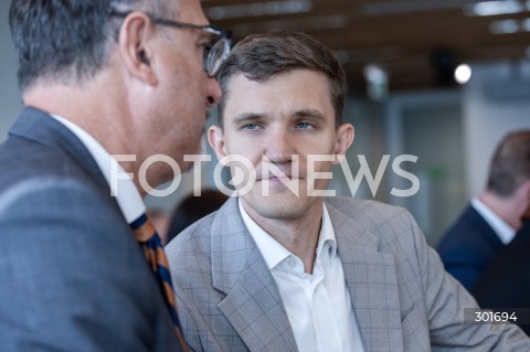  24.09.2025 WARSZAWA SEJM <br />
DZIEN W SEJMIE<br />
N/Z MATEUSZ BOCHENEK<br />
 