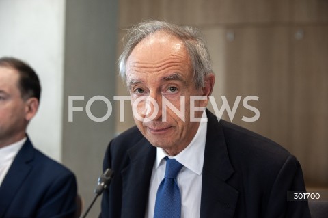  24.09.2025 WARSZAWA SEJM <br />
DZIEN W SEJMIE<br />
N/Z WLADYSLAW TEOFIL BARTOSZEWSKI<br />
 