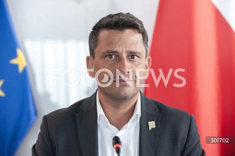  24.09.2025 WARSZAWA SEJM <br />
DZIEN W SEJMIE<br />
N/Z PAWEL SLIZ<br />
 