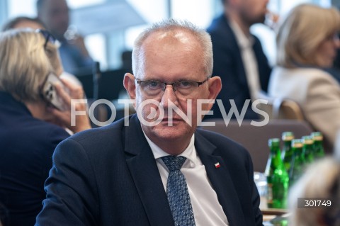  24.09.2025 WARSZAWA SEJM <br />
DZIEN W SEJMIE<br />
N/Z SYLWESTER FRYDERYK KAPINOS<br />
 