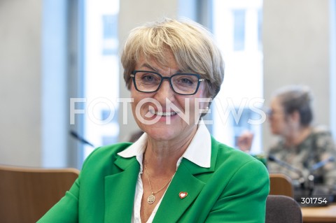  24.09.2025 WARSZAWA SEJM <br />
DZIEN W SEJMIE<br />
N/Z ELZBIETA ANNA POLAK<br />
 