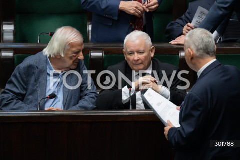  26.09.2025 WARSZAWA SEJM<br />
POSIEDZENIE SEJMU RP<br />
N/Z RYSZARD TERLECKI JAROSLAW KACZYNSKI MAREK SUSKI<br />
FOT. MARCIN BANASZKIEWICZ / FOTONEWS  