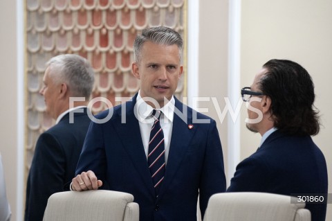  30.09.2025 WARSZAWA<br />
POSIEDZENIE RADY MINISTROW<br />
N/Z ARKADIUSZ MARCHEWKA<br />
 