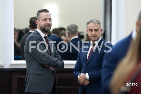  30.09.2025 WARSZAWA<br />
POSIEDZENIE RADY MINISTROW<br />
N/Z KRZYSZTOF GAWKOWSKI WLADYSLAW KOSINIAK KAMYSZ <br />
 