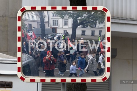  05.10.2025 WARSZAWA <br />
DEMONSTRACJA DLA PALESTYNY W WARSZAWIE<br />
N/Z PROTESTUJACY<br />
 