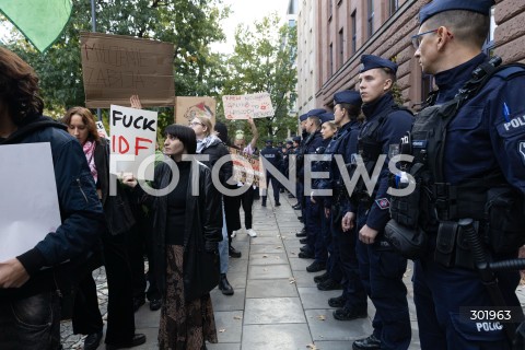  05.10.2025 WARSZAWA <br />
DEMONSTRACJA DLA PALESTYNY W WARSZAWIE<br />
N/Z PROTESTUJACY<br />
 