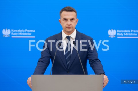  08.10.2025 WARSZAWA<br />
KONFERENCJA PO POSIEDZENIU RADY MINISTROW<br />
N/Z ADAM SZLAPKA<br />
 