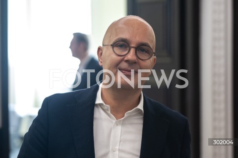  14.10.2025 WARSZAWA<br />
POSIEDZENIE RADY MINISTROW<br />
N/Z ROBERT KROPIWNICKI<br />
 