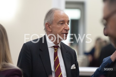  14.10.2025 WARSZAWA<br />
POSIEDZENIE RADY MINISTROW<br />
N/Z WLADYSLAW TEOFIL BARTOSZEWSKI<br />
 