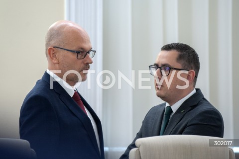  14.10.2025 WARSZAWA<br />
POSIEDZENIE RADY MINISTROW<br />
N/Z MACIEJ BEREK MILOSZ MOTYKA<br />
 