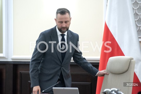  14.10.2025 WARSZAWA<br />
POSIEDZENIE RADY MINISTROW<br />
N/Z WLADYSLAW KOSINIAK KAMYSZ<br />
 