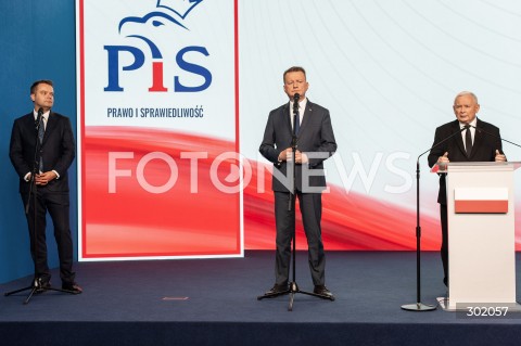  15.10.2025 WARSZAWA<br />
KONFERENCJA PREZESA PIS<br />
N/Z JAROSLAW KACZYNSKI MARIUSZ BLASZCZAK RAFAL BOCHENEK <br />
 
