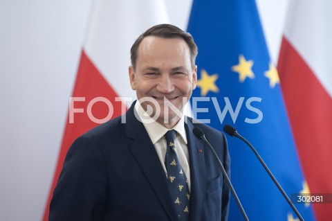  16.10.2025 WARSZAWA<br />
MINISTER SPRAW ZAGRANICZNYCH W SENACIE<br />
N/Z RADOSLAW SIKORSKI<br />
 