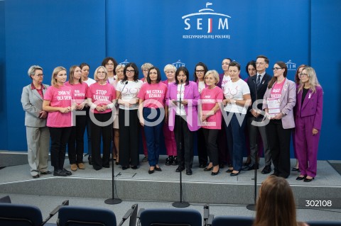  16.10.2025 WARSZAWA SEJM DZIEN W SEJMIE<br />
N/Z MONIKA WIELICHOWSKA RAK NIE CZEKA<br />
 