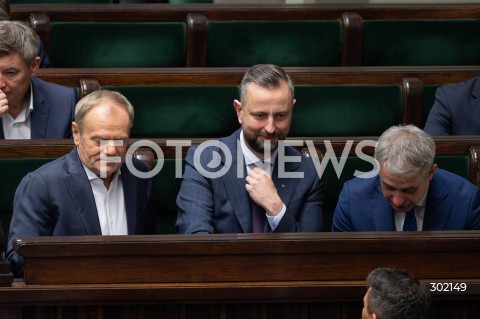  17.10.2025 WARSZAWA SEJM <br />
POSIEDZENIE SEJMU RP<br />
N/Z DONALD TUSK WLADYSLAW KOSINIAK KAMYSZ KRZYSZTOF GAWKOWSKI<br />
FOT. MARCIN BANASZKIEWICZ / FOTONEWS  