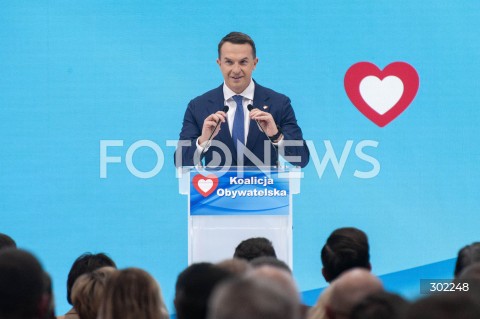  25.10.2025 WARSZAWA <br />
KONWENCJA PLATFORMY OBYWATELSKIEJ<br />
N/Z ADAM SZLAPKA<br />
 