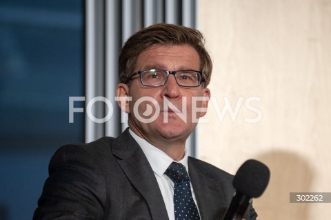  26.10.2025 WARSZAWA<br />
DEBATA DEMOKRACJA ROWNYCH SZANS<br />
N/Z MARCIN PIATKOWSKI<br />
 