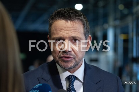  26.10.2025 WARSZAWA<br />
DEBATA DEMOKRACJA ROWNYCH SZANS<br />
N/Z RAFAL TRZASKOWSKI<br />
 