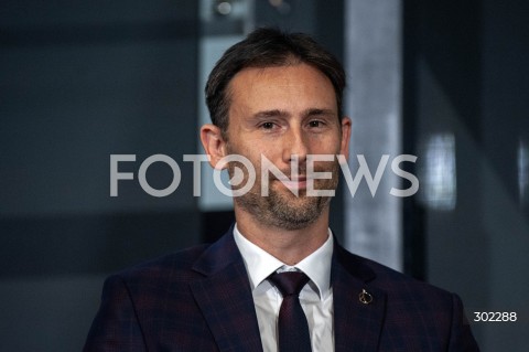  26.10.2025 WARSZAWA<br />
DEBATA DEMOKRACJA ROWNYCH SZANS<br />
N/Z SLAWOSZ UZNANSKI WISNIEWSKI<br />
 