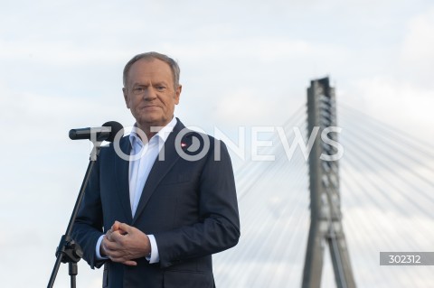  26.10.2025 WARSZAWA<br />
DEBATA DEMOKRACJA ROWNYCH SZANS<br />
N/Z PREMIER DONALD TUSK<br />
 