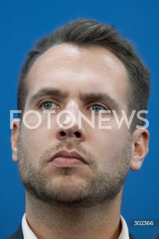  31.10.2025 WARSZAWA<br />
KONFERENCJA PRASOWA POLITYKOW PIS<br />
N/Z JAN KANTHAK<br />
FOT. MARCIN BANASZKIEWICZ / FOTONEWS  