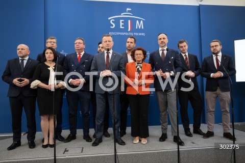  31.10.2025 WARSZAWA<br />
KONFERENCJA PRASOWA POLITYKOW PIS<br />
N/Z MARIUSZ BLASZCZAK JACEK OZDOBA MARIA KUROWSKA AGNIESZKA WOJCIECHOWSKA VAN HEUKELOM MARCIN WARCHOL MARIUSZ GOSEK NORBERT KACZMARCZYK JAN KANTHAK JANUSZ KOWALSKI SEBASTIAN KALETA MICHAL WOJCIK<br />
FOT. MARCIN BANASZKIEWICZ / FOTONEWS  