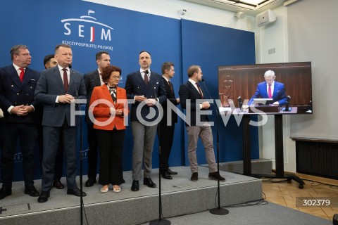  31.10.2025 WARSZAWA<br />
KONFERENCJA PRASOWA POLITYKOW PIS<br />
N/Z MARIUSZ BLASZCZAK MARIA KUROWSKA JACEK OZDOBA<br />
FOT. MARCIN BANASZKIEWICZ / FOTONEWS  