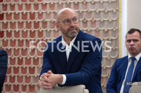  04.11.2025 WARSZAWA<br />
POSIEDZENIE RADY MINISTROW<br />
N/Z JAKUB RUTNICKI<br />
 