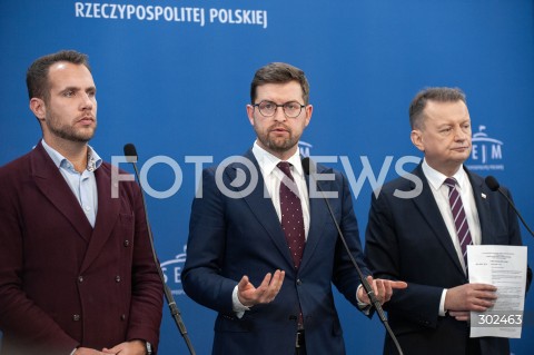  05.11.2025 WARSZAWA<br />
DZIEN W SEJMIE<br />
N/Z MARIUSZ BLASZCZAK JAN KANTHAK ANDRZEJ SLIWKA<br />
 