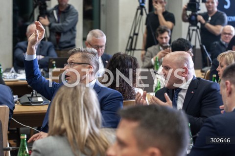  06.11.2025 WARSZAWA<br />
POSIEDZENIE KOMISJI REGULAMINOWEJ W SPRAWIE IMMUNITETU ZBIGNIEWA ZIOBRY<br />
N/Z MARCIN WARCHOL MARIUSZ GOSEK<br />
 