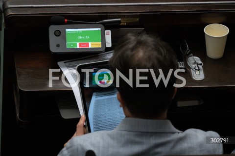  07.11.2025 WARSZAWA SEJM <br />
POSIEDZENIE SEJMU RP<br />
N/Z GLOSOWANIE GLOS ZA<br />
 