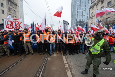  11.11.2025 WARSZAWA<br />
MARSZ NIEPODLEGLOSCI<br />
N/Z UCZESTNICY WYDARZENIA<br />
 