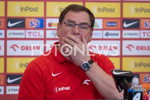  11.11.2025 WARSZAWA<br />
KONFERENCJA PRASOWA REPREZENTACJI POLSKI PILKARZY<br />
N/Z JAN URBAN<br />
FOT. MARCIN BANASZKIEWICZ / FOTONEWS  