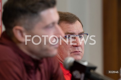  11.11.2025 WARSZAWA<br />
KONFERENCJA PRASOWA REPREZENTACJI POLSKI PILKARZY<br />
N/Z JAN URBAN<br />
FOT. MARCIN BANASZKIEWICZ / FOTONEWS  