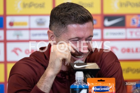  11.11.2025 WARSZAWA<br />
KONFERENCJA PRASOWA REPREZENTACJI POLSKI PILKARZY<br />
N/Z ROBERT LEWANDOWSKI<br />
FOT. MARCIN BANASZKIEWICZ / FOTONEWS  