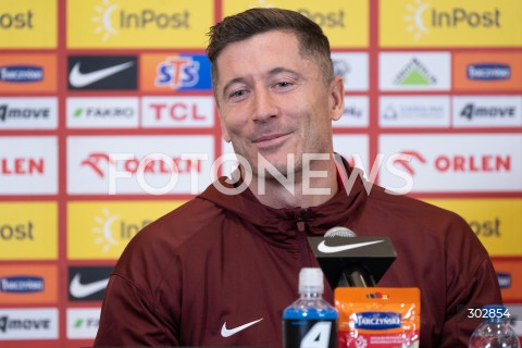  11.11.2025 WARSZAWA<br />
KONFERENCJA PRASOWA REPREZENTACJI POLSKI PILKARZY<br />
N/Z ROBERT LEWANDOWSKI<br />
FOT. MARCIN BANASZKIEWICZ / FOTONEWS  