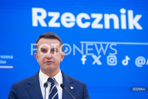  12.11.2025 WARSZAWA<br />
KONFERENCJA PO POSIEDZENIU RADY MINISTROW<br />
N/Z ADAM SZLAPKA<br />
 