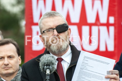  14.11.2025 WARSZAWA<br />
KONFERENCJA KONFEDERACJI KORONY POLSKIEJ<br />
N/Z GRZEGORZ BRAUN<br />
 