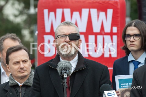  14.11.2025 WARSZAWA<br />
KONFERENCJA KONFEDERACJI KORONY POLSKIEJ<br />
N/Z GRZEGORZ BRAUN<br />
 
