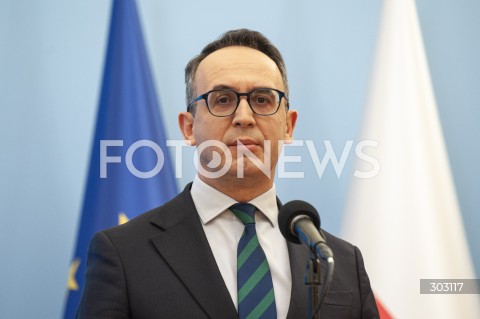  17.11.2025 WARSZAWA<br />
KONFERENCJA W KPRM<br />
N/Z DARIUSZ KLIMCZAK<br />
 